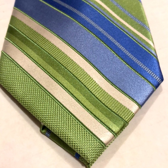 Michael Kors Tie- Diagonal Stripe - Picture 3 of 7